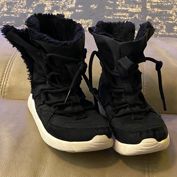 Nike Kids Roshe One Hi Flash (PSV) Boot - Picture 10 of 11